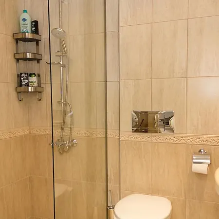 Coastal 1bd Flat With Pool & Parking Varna